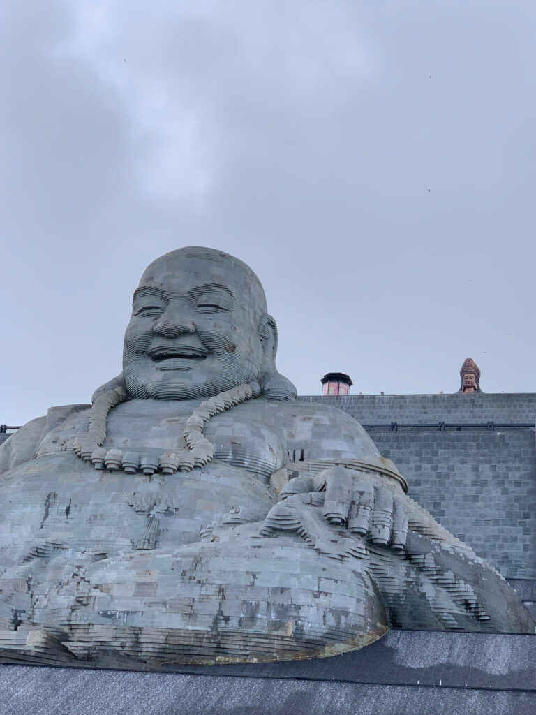 Tượng phật di lạc